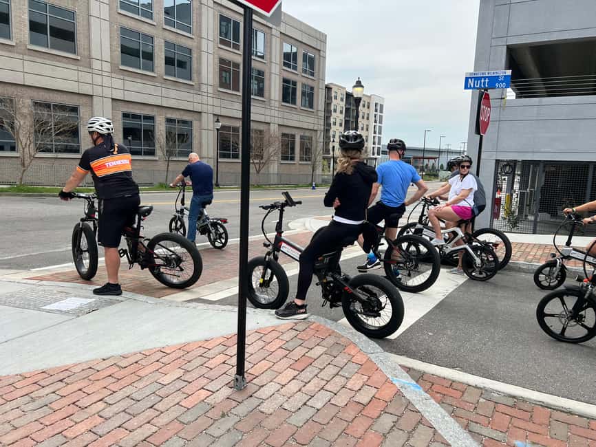 3.25-Hour Wilmington Airlie Gardens E-Bike Self-Guided Tour - Airlie Gardens: 67 acres of color and calm