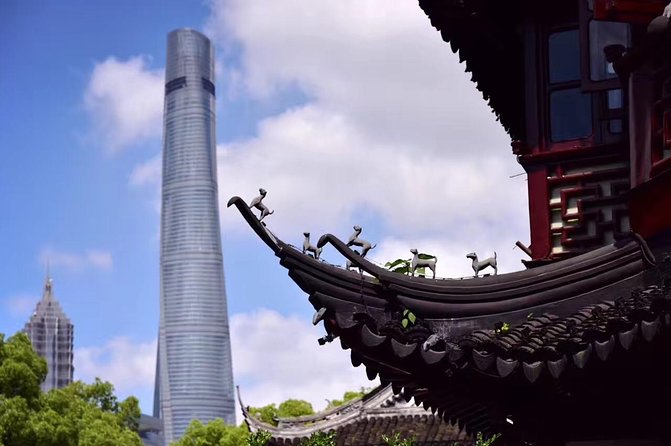 4-Hour Shanghai Highlight Tour: Yu Garden and Jade Buddha Temple - Jade Buddha Temple: one hour with two jade images