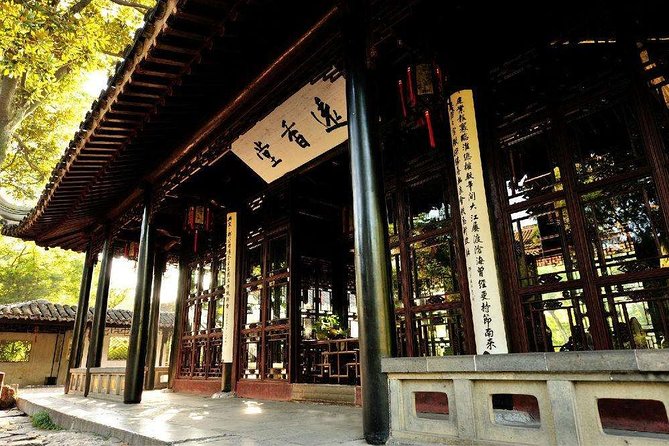4-Hour Suzhou Private Flexible Tour with Garden and Boat Ride Option - What the guides add to the day