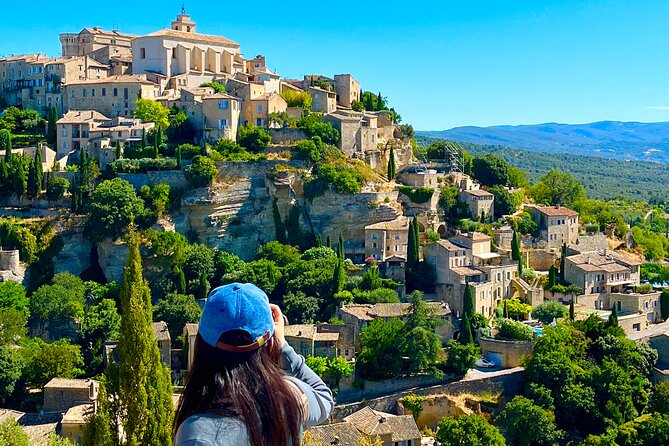 A day in the Lavenders and Villages of Provence - One hour among Gordes’ stone lanes