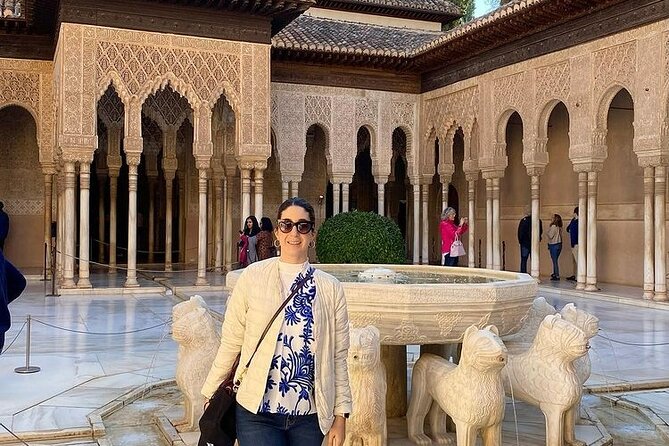 Alhambra Experience – Explore Nasrid Palaces & Generalife Gardens - Who should book this experience?