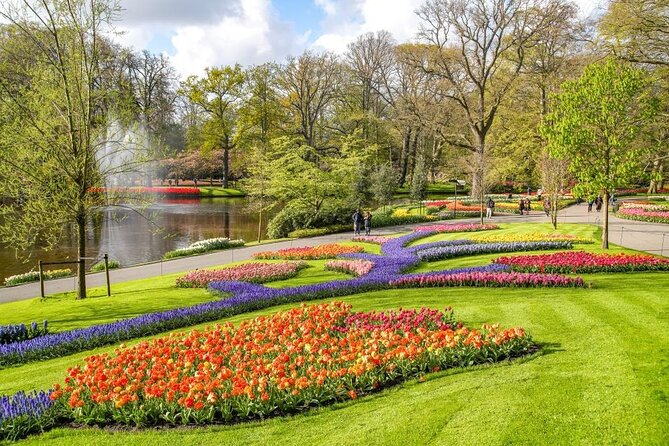 Amsterdam Airport (AMS) Transfer to Amsterdam/Rotterdam/Keukenhof - Comparing the $35.47 price with your alternatives