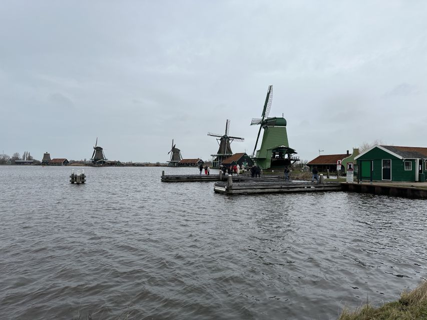 Amsterdam: Day Tour Keukenhof and Zaanse Schans Windmills - Getting to This is Holland without a false start