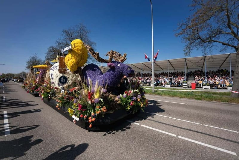 Amsterdam: Day Trip to Flower Parade & Keukenhof on April 18 - Key points to know before booking