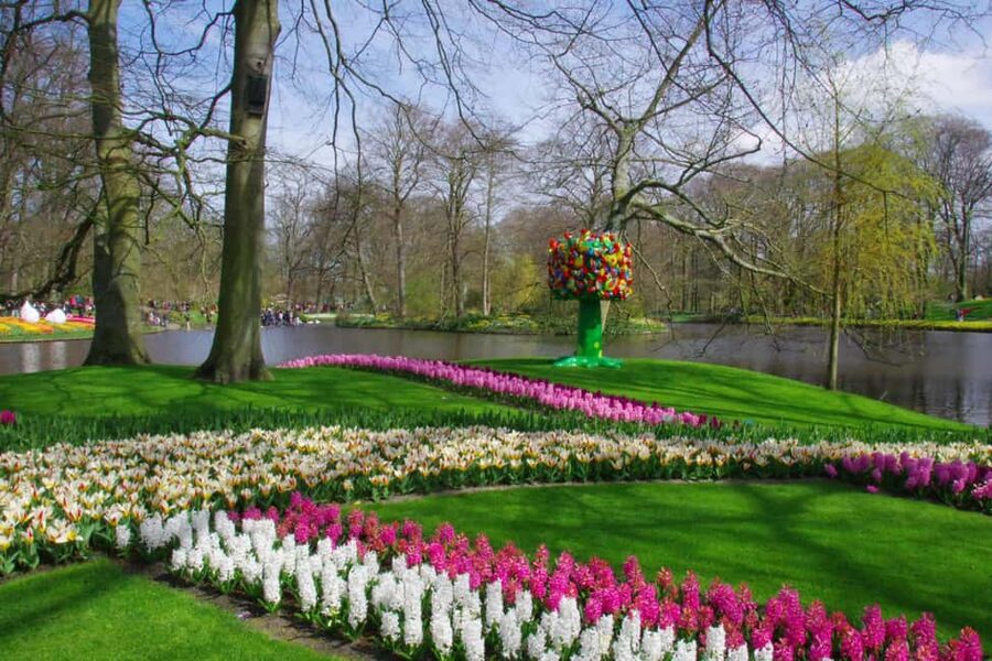 Amsterdam: Keukenhof Gardens Guided Tour Spanish and English - How to use your 3.5 hours well