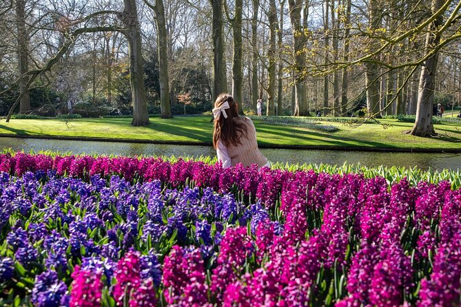 Amsterdam: Keukenhof, Zaanse Schans & Volendam Tour - Volendam and Marken by boat