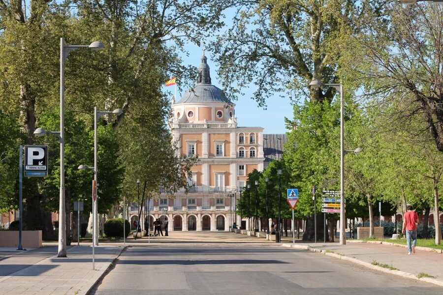 Aranjuez: City and Gardens Guided Walking Tour - Why Aranjuez is more than a palace stop
