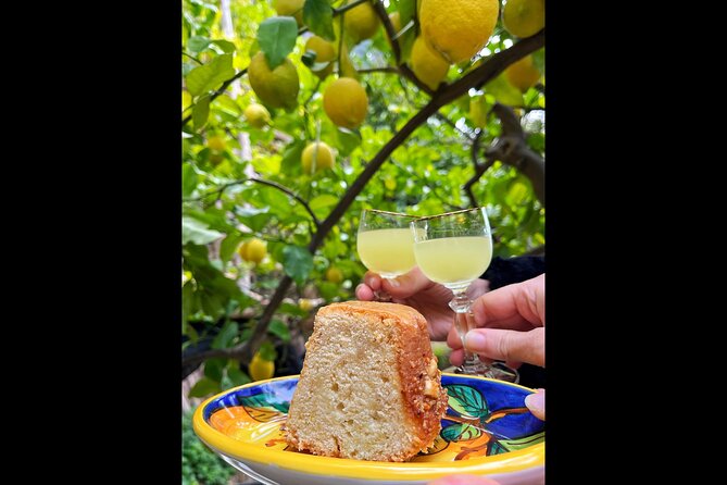 Authentic Amalfi Lemon Tour & Tasting in the Historical Garden - Walking from Amalfi toward the Historical Garden
