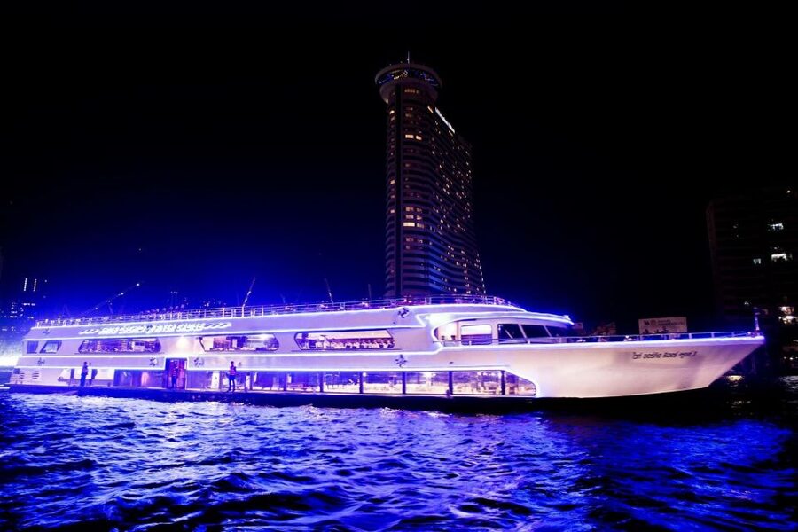 Bangkok: 2-Hour Dinner & Shows on White Orchid River Cruise - Live music and the cabaret show
