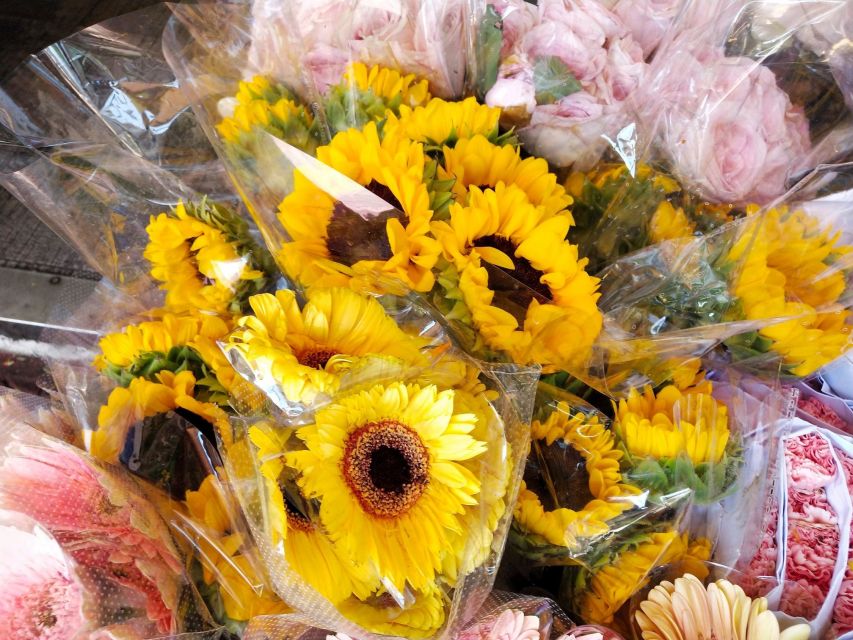 Bangkok:4Hour Flower Market and Little India Tour Mini Group - Sampeng Market and the art of browsing