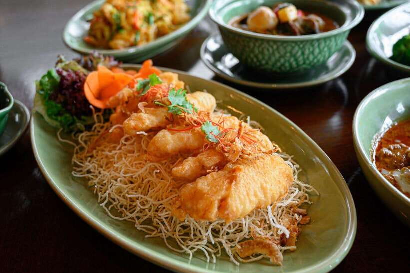 Bangkok: Thara Thong Royal Orchid Sheraton F&B Packages - Service that helps you order with confidence