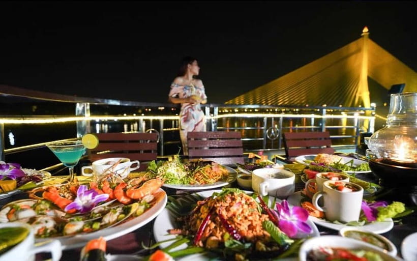 Bangkok: White Orchid Chao Phraya Cruise Free Flow Beer - Buffet dinner: broad choice, uneven timing
