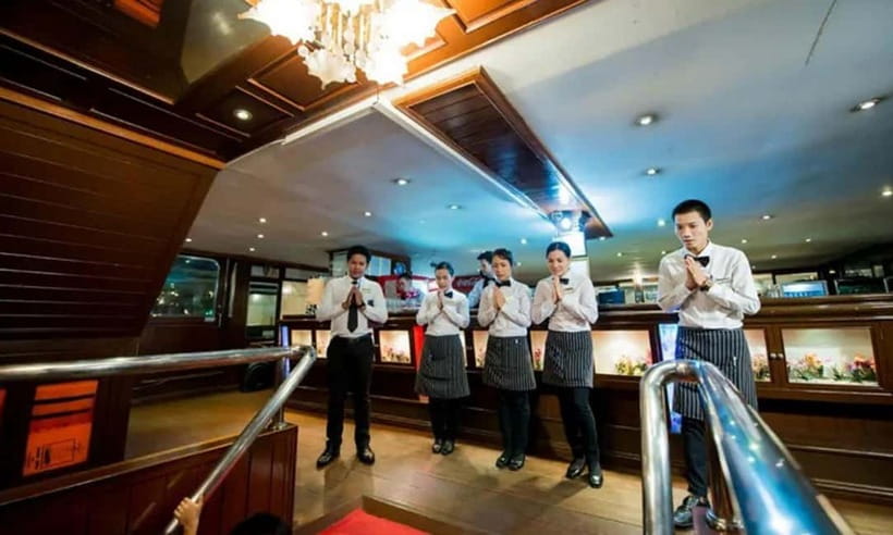 Bangkok: White Orchid Chao Phraya Cruise, Thai Buffet & Beer - The White Magnolia and its three decks