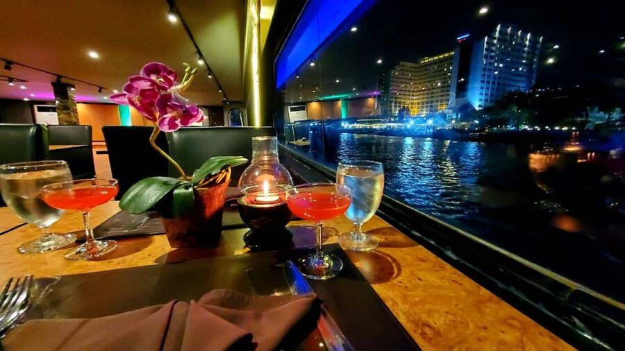 Bangkok: White Orchid Chao Phraya Dinner Cruise - Should you book the White Orchid cruise?