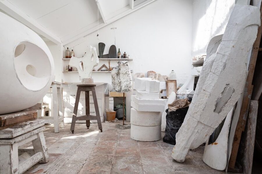 Barbara Hepworth Museum & Sculpture Garden: entry to site. - Is Barbara Hepworth Museum & Sculpture Garden worth booking?