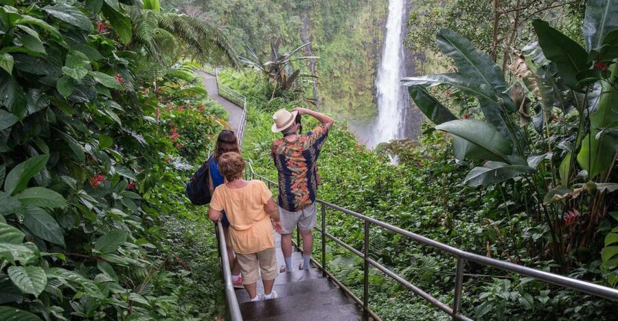Big Island: Waterfall Tour with Swimming & Botanical Garden - Kulaniapia Falls and the chance to swim