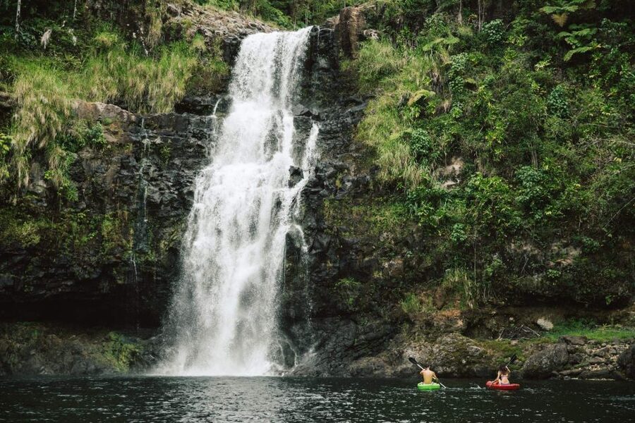 Big Island: Waterfall Tour with Swimming & Botanical Garden - Weather, pace, and practical preparation