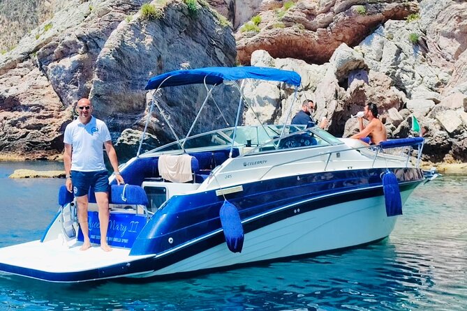 Boat excursions in the Bay of Taormina and Gardens on a private basis - Bay of Mazzarò and the final coastal stops