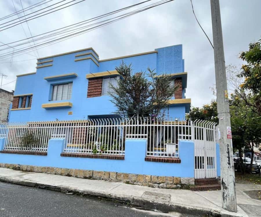 BOGOTA: Visit to the Botanical Garden and Ugly Betty's House - Beginning at Casa de Betty La Fea