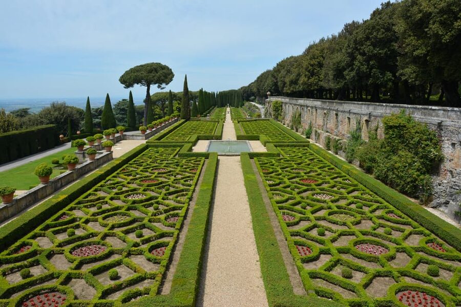 Borgo Laudato Sì - Villa Barberini Gardens - Starting at Via Massimo DAzeglio