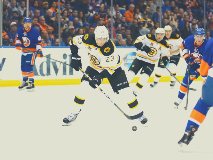 Boston: Boston Bruins Ice Hockey Game Ticket at TD Garden - What to bring, and what to leave behind