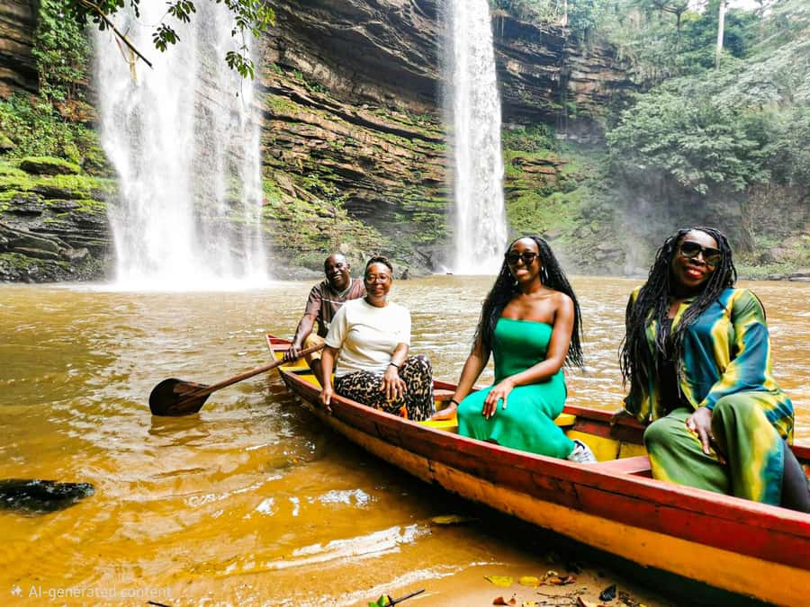 Boti Falls, Umbrella Rock, Aburi Gardens & Cocoa Farm Tour - Tetteh Quarshie Cocoa Farm and the taste of Ghana
