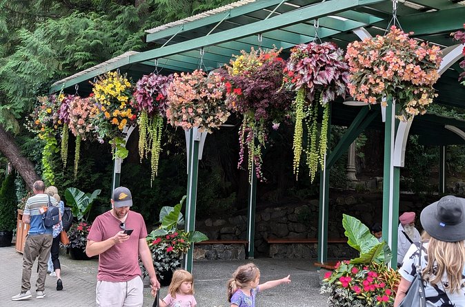 Butchart Gardens and City Private Tour - Craigdarroch Castle and the Dunsmuir story