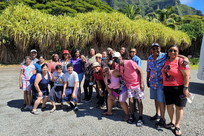 Byodo In Temple, Waimea Botanical Garden-Waterfall: Includes Fees - Waimanalo: a short break with shopping and snacks