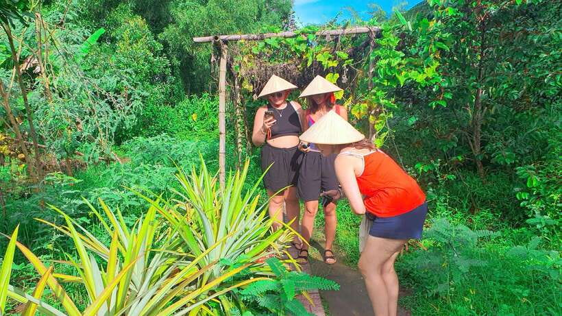 Can Tho: Authentic Mekong Delta – Real Local Life Tour. - Quiet canals and river-based work