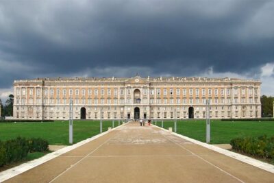 Caserta Royal Palace & Gardens Small Group Tour with Shuttle