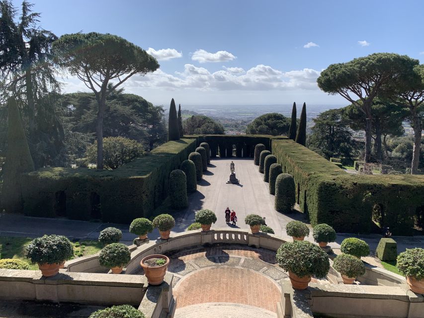 Castel Gandolfo: Papal Apartments and Secret Garden Ticket - Getting there and managing the meeting point
