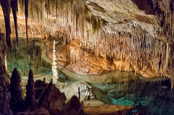 Cayman Crystal Caves & Pedro St James Castle or Botanical Garden - Booking advice and cancellation limits
