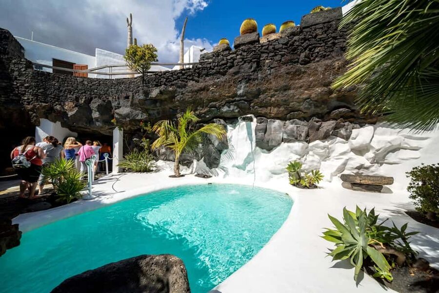 Cesar Manrique’s Lanzarote tour with Cactus Garden & LagOmar - Should you book it?