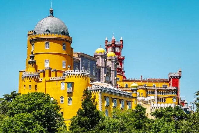 Charming Sintra on Private Guided Tour with History (All Day) - Finishing at Azenhas do Mar