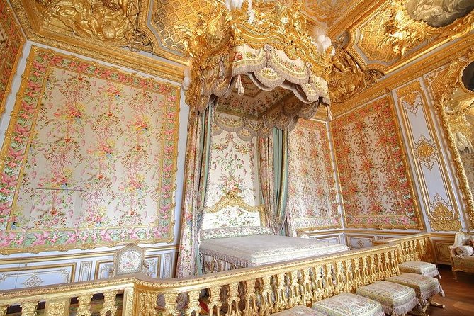Chateau de Versailles & Gardens. VIP private tour with guide + driver - Hotel pickup and the ride from Paris
