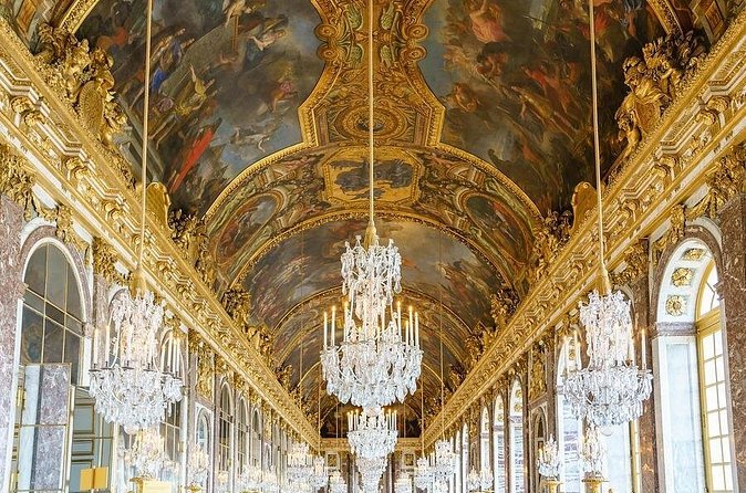 Chateau de Versailles & Gardens. VIP private tour with guide + driver - The value of Claudia, Joseph, and the guide-led approach
