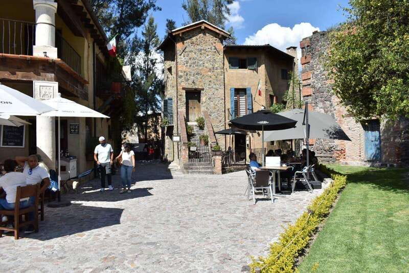 Chautla's Castle, Lavender Farm, and Valquirico Private Tour - Lavender coffee and sponge cake