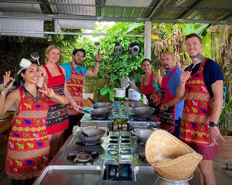 Chiang Mai: Cooking Class, Market & Thai Herbs Garden Tour - Cooking in the organic kitchen garden