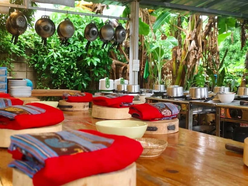 Chiang Mai: Cooking Class, Market & Thai Herbs Garden Tour - What the $31 price really covers