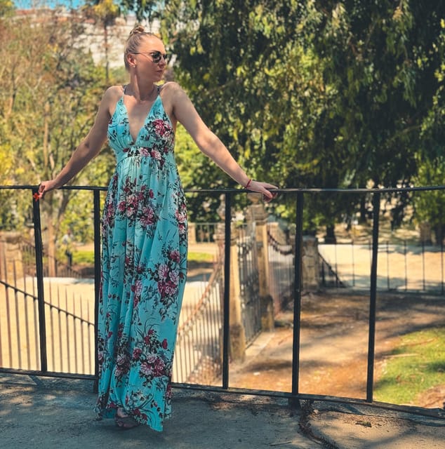 Coimbra Gardens: A Walking Photography Experience - The human side of the experience