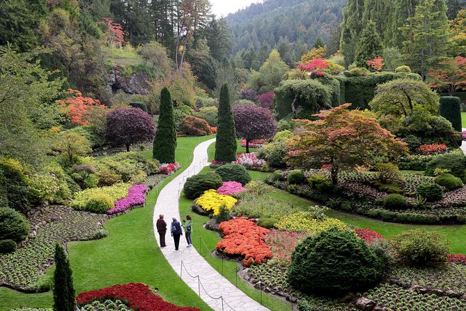 COMBO Victoria City Tour & Butchart Gardens & Entry Tix - Key points at a glance