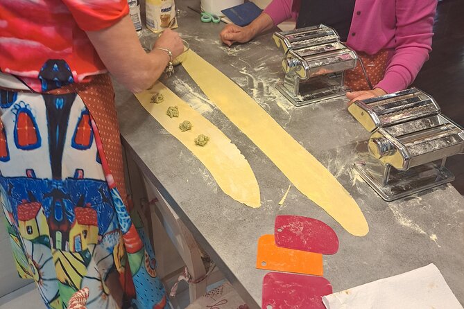 Cooking class in a garden: handmade pasta - A morning in Desenzano built around food