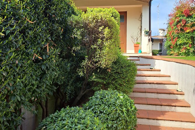 Cooking class in a garden: handmade pasta - Mariolina’s teaching style is a major reason to go