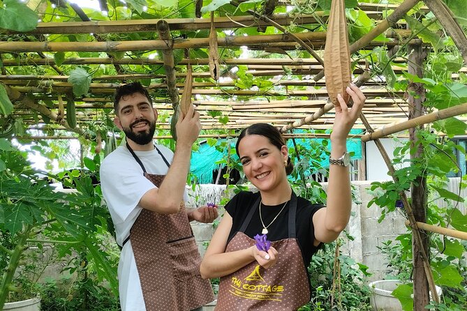 Cooking class in organic garden and local market tour ThaiCottage - Why this class works well for curious eaters