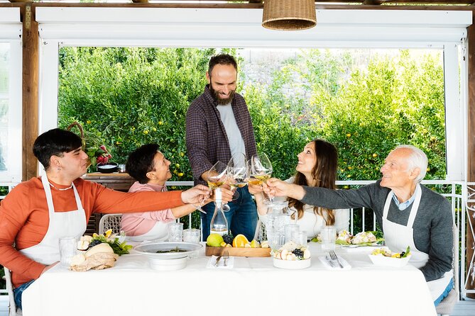 Cooking Class with garden visit - What makes the guides important