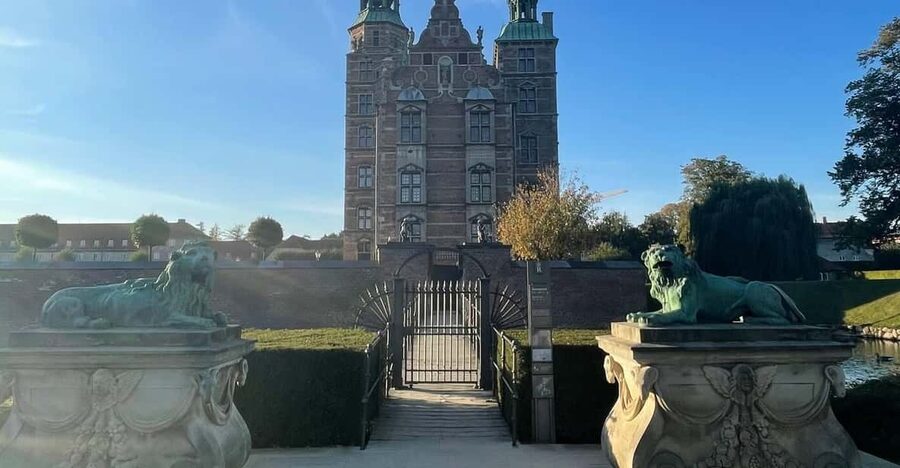 Copenhagen: King's Garden Outdoor Escape Room Game - Starting in the King’s Garden