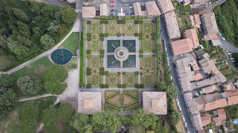 Day trip Frm Rome: Civita di Bagnoregio & Villa Lante Garden - What the guide adds to the experience