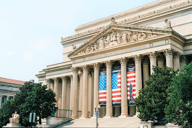 DC Bus Tour with 10+ Stops & Potomac Cruise, Optional US Capitol - A practical way to see Washington in one day