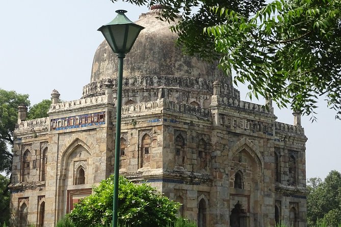 Delhi historical Gardens & Ruins - Who should book this half-day outing