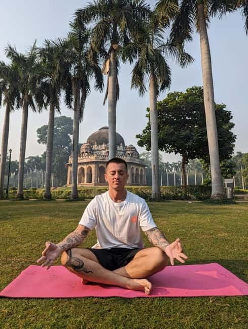 Delhi: Yoga in Lodhi Garden - Key points at a glance